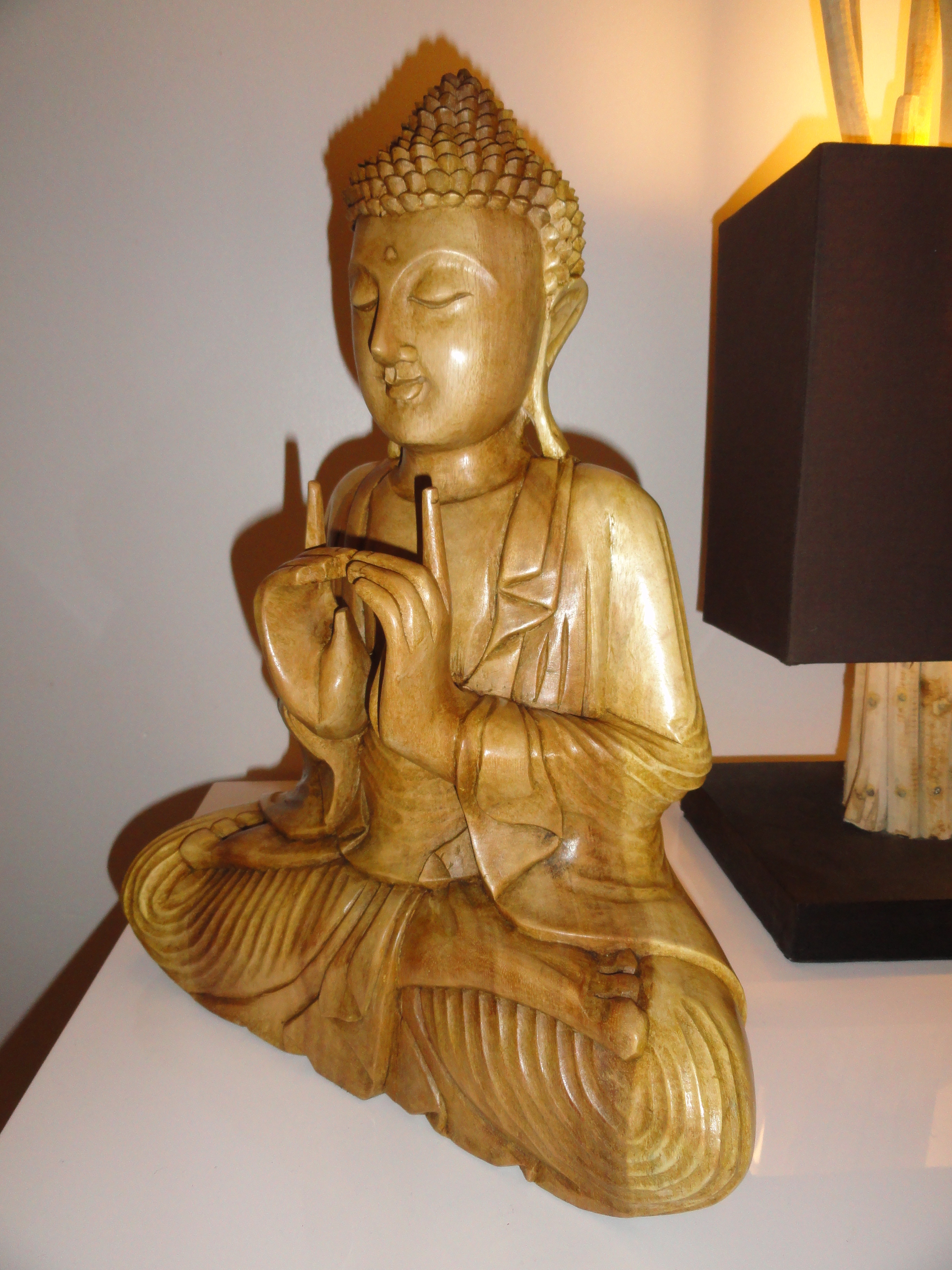Statue bouddha argumentation et la raison en bois de suar 40cm - LES