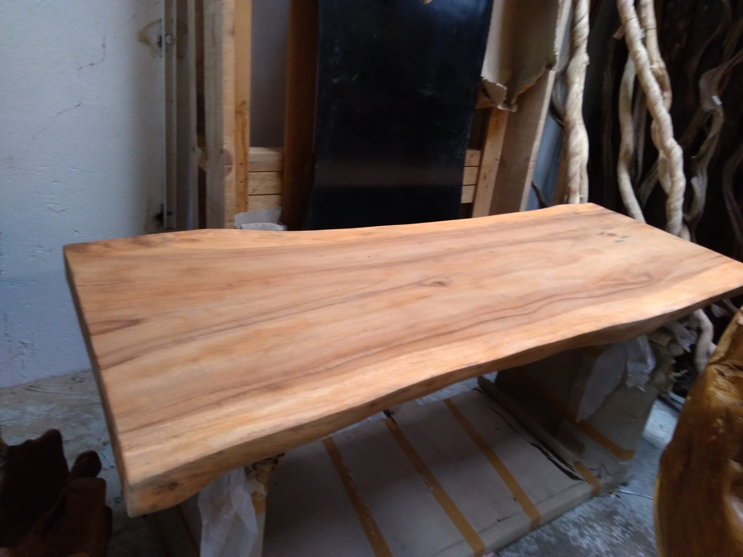 Plateau de table  en bois  de suar 2m long LES TRESORS DE BALI 